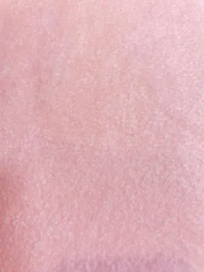 Flauschiger Fleecestoff in kräftigem Rosa – weiche Meterware für Kinderkleidung und Decken