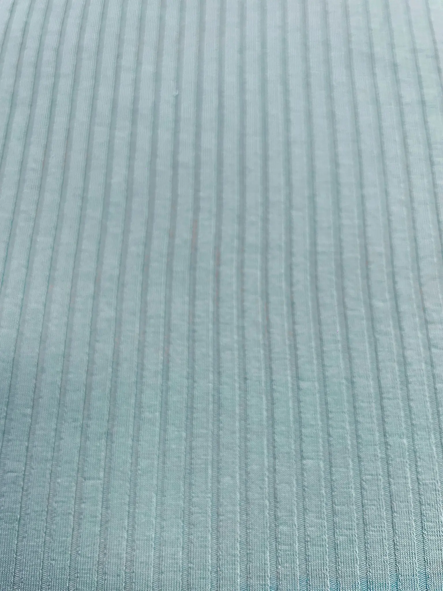 Breit gerippter Jersey in Blaugrün – elastischer Strukturstoff für Shirts, Leggings und modische Kleidung