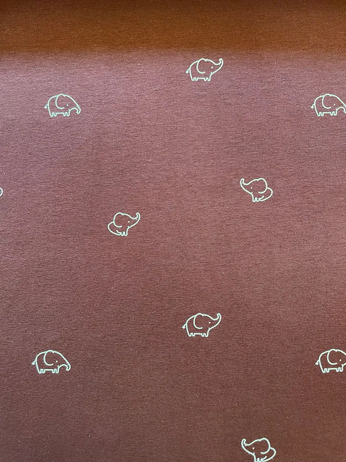 Baumwolljersey „Kleine Elefanten“ – Rostbraun Baumwolljersey „Kleine Elefanten“ – Rostbraun