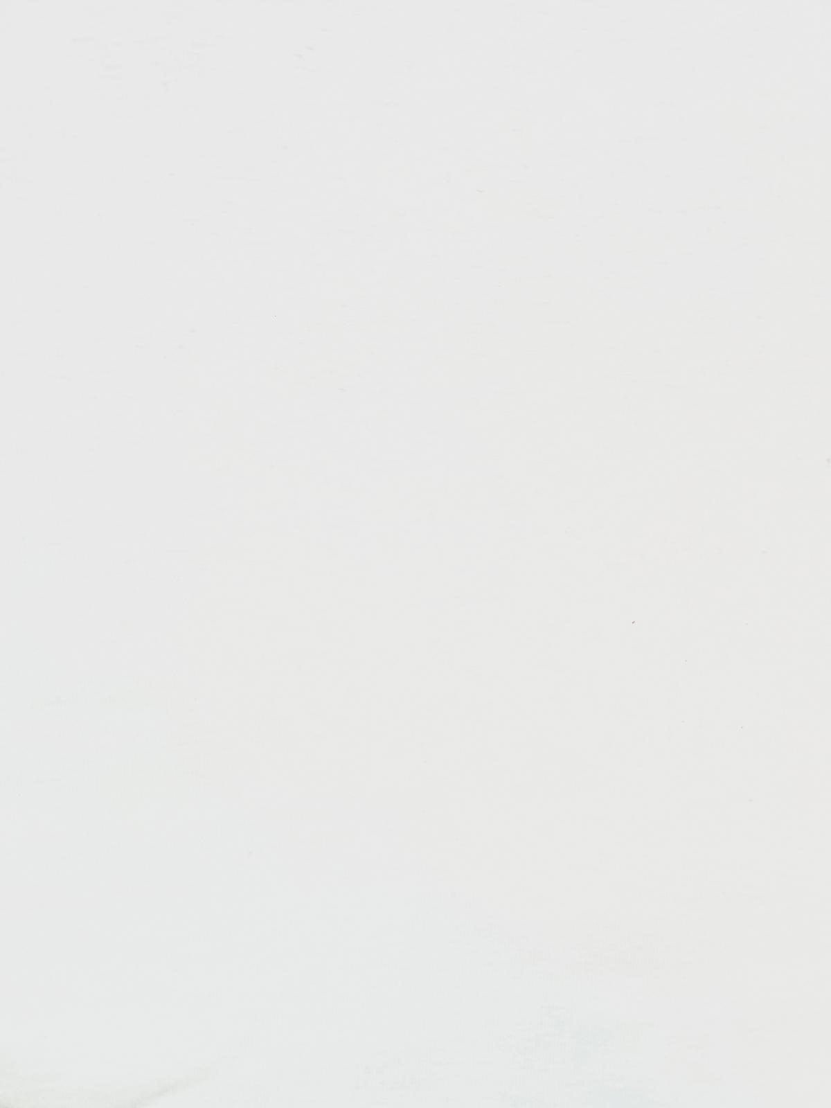 Nahaufnahme von hochwertigem, reinweißem Baumwolljersey mit glatter Oberfläche, 215g schwere Qualität aus 95% Baumwolle und 5% Elasthan.