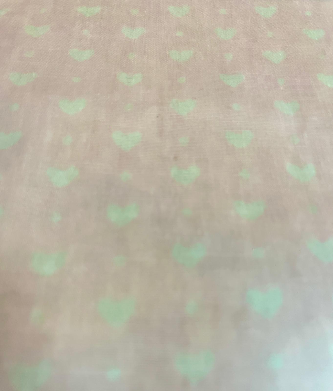 Beschichtete Baumwolle "Rosentraum" rosa mit weißen Herzen