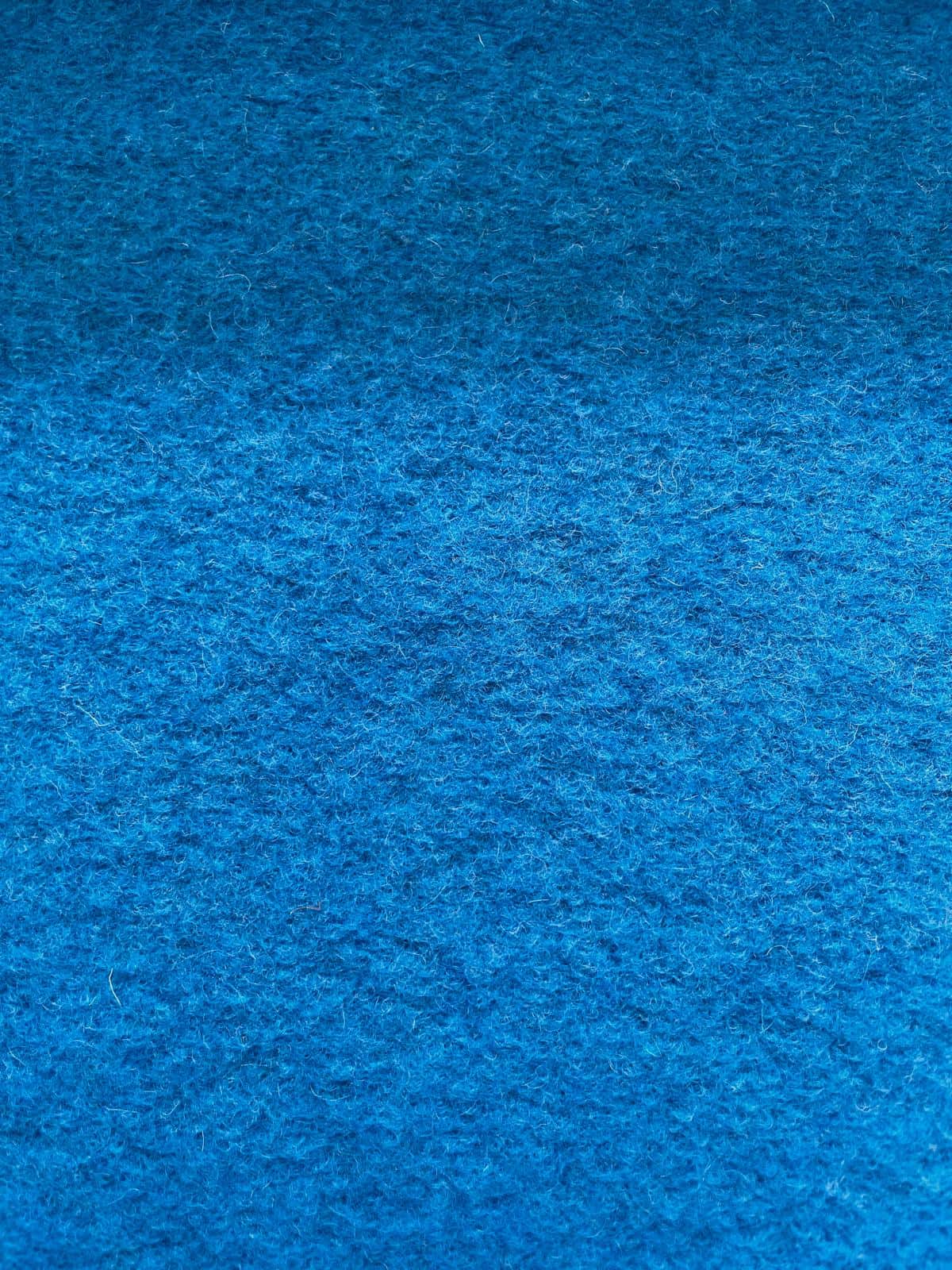 Kuscheliger Wool-Fleece Stoff als Meterware in Blau (75% Baumwolle, 25% Polyester, 330g/m²) von stoffpfau.de