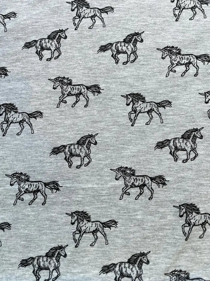 Baumwoll-Jersey "Mystic Unicorn" mit Einhörner grau-melange Baumwoll-Jersey "Mystic Unicorn" mit Einhörner grau-melange