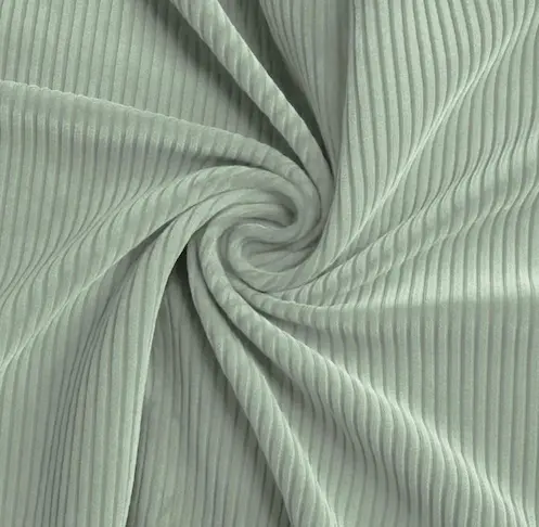 Breitcord Stoff in Salbei-Grün, weiche Baumwoll-Qualität mit breiter Rippe, Meterware für Baby- und Kinderkleidung.