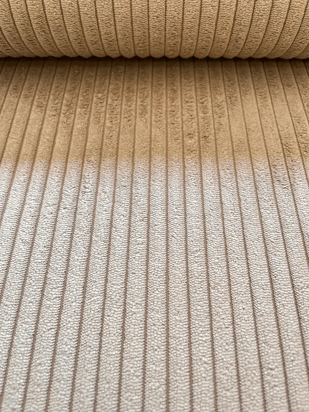Deko-Breitcord – Zeitlose Eleganz in Sanftem Beige Deko-Breitcord – Zeitlose Eleganz in Sanftem Beige