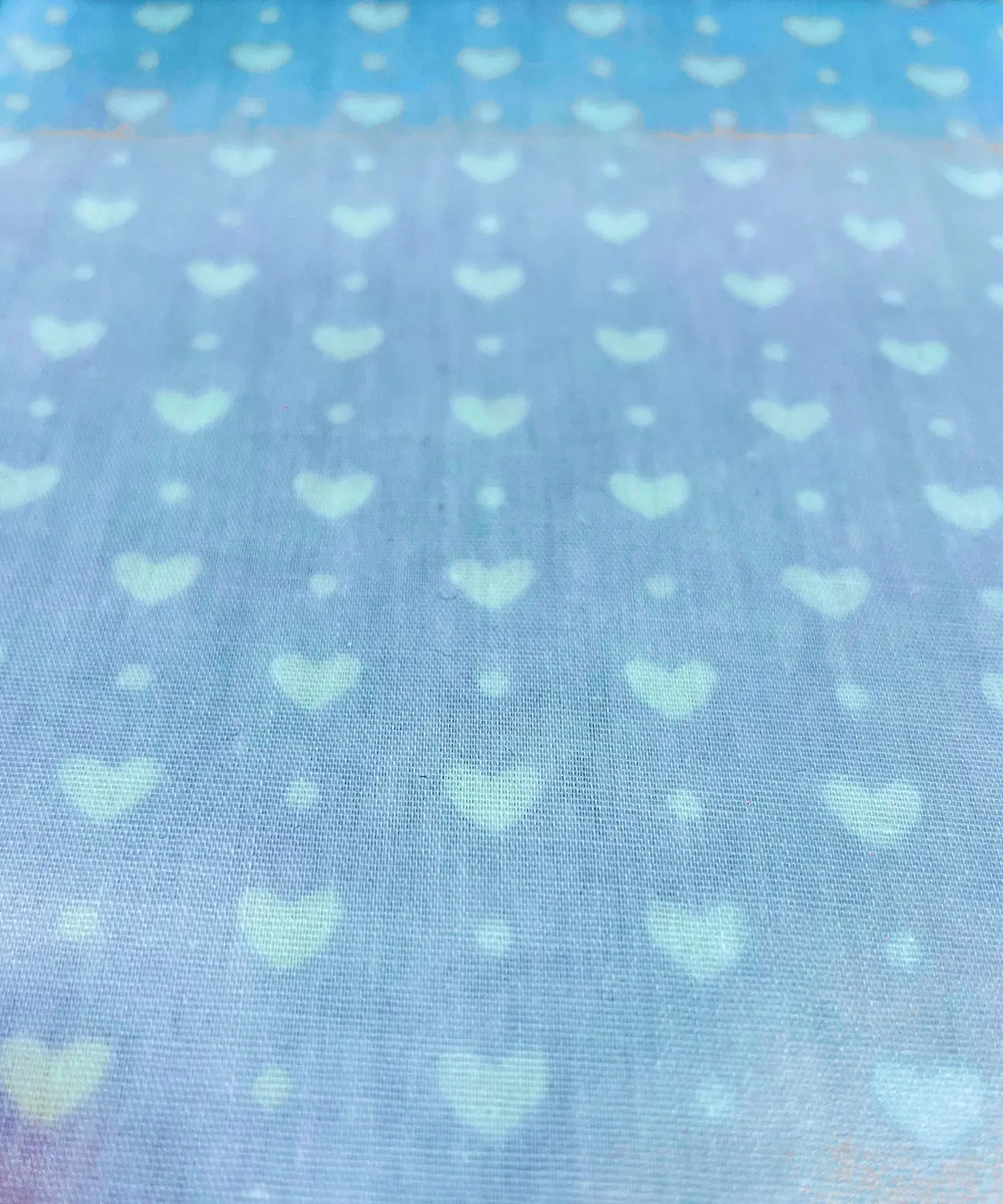 Beschichtete Baumwolle "Himmelsliebe" hellblau mit weißen Herzen Beschichtete Baumwolle "Himmelsliebe" hellblau mit weißen Herzen