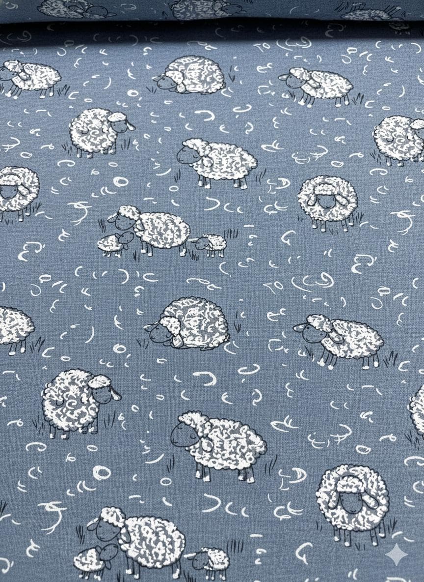 Alpenfleece blau/grau mit Schafen Alpenfleece blau/grau mit Schafen