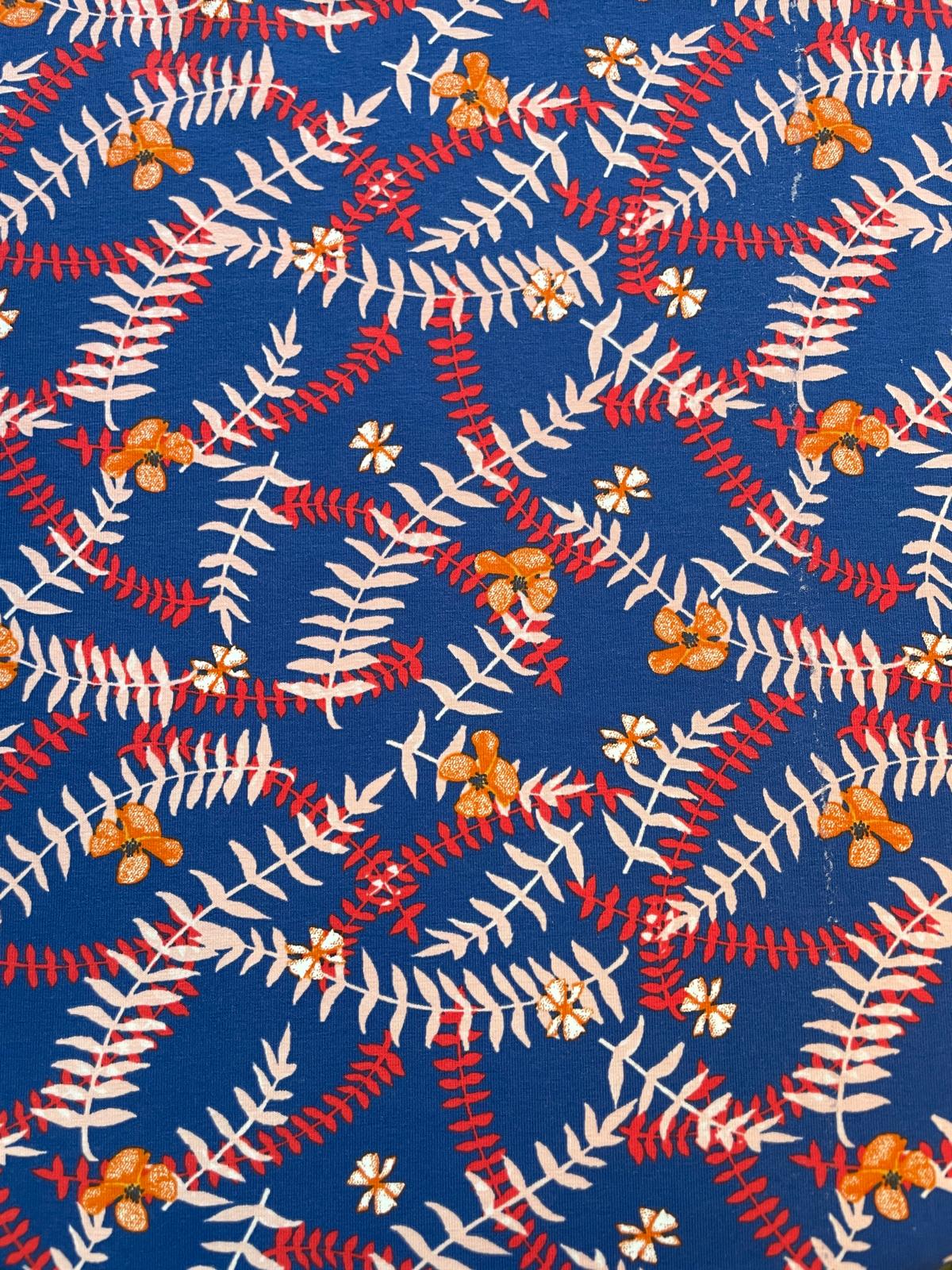 Baumwoll-Jersey-Stoff „Floral Breeze“ – Farn & Blüten auf Royalblau