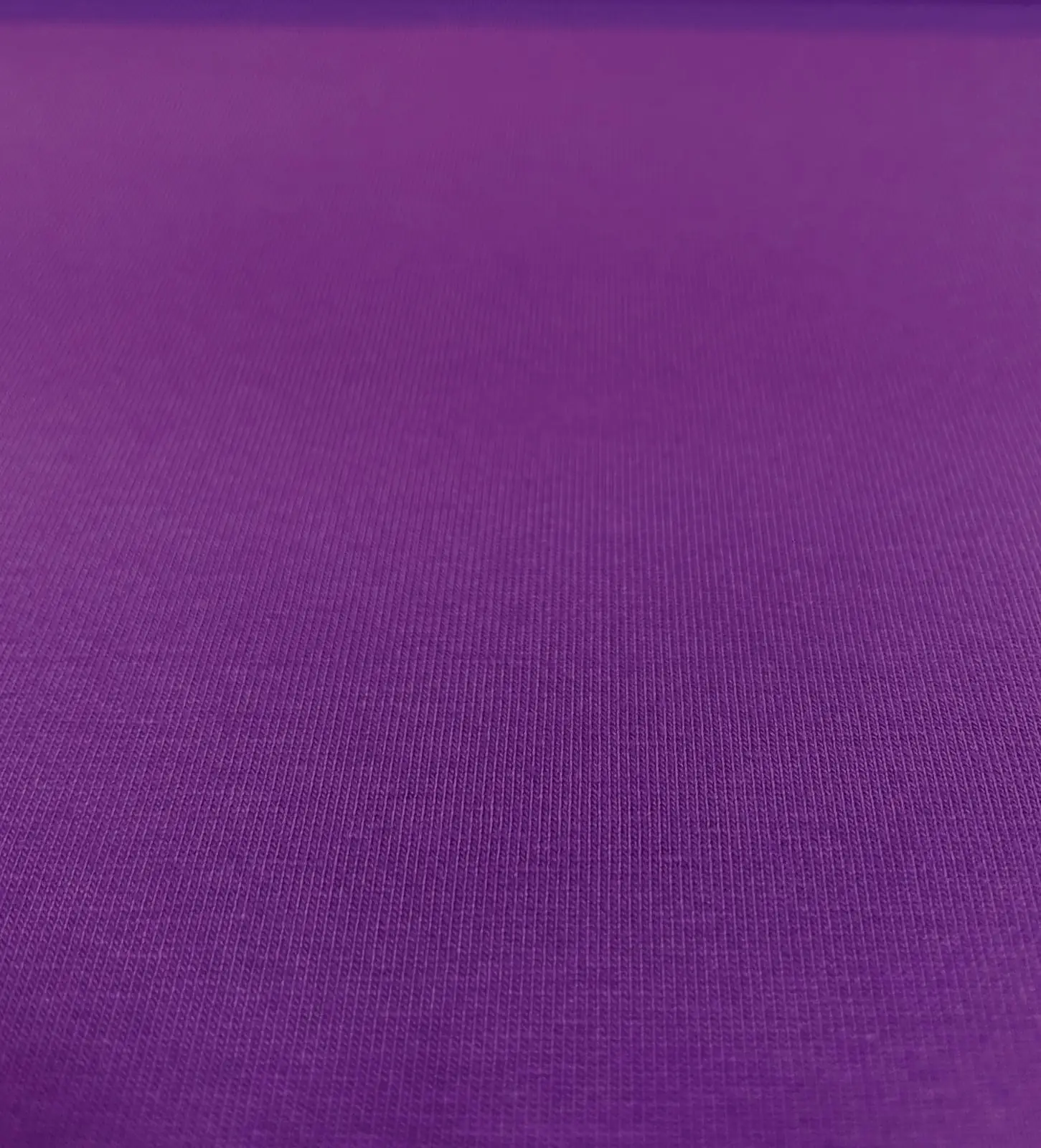 Lila French Terry Uni Stoff mit Schlingenstruktur Nahaufnahme