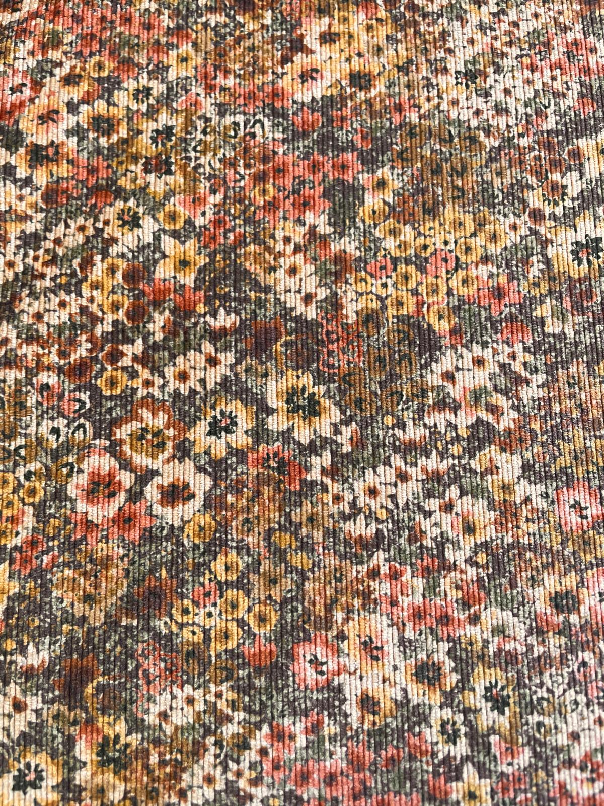 Feincord-Jacquard – Nostalgischer Blumen-Print (Vintage-Retro-Look)