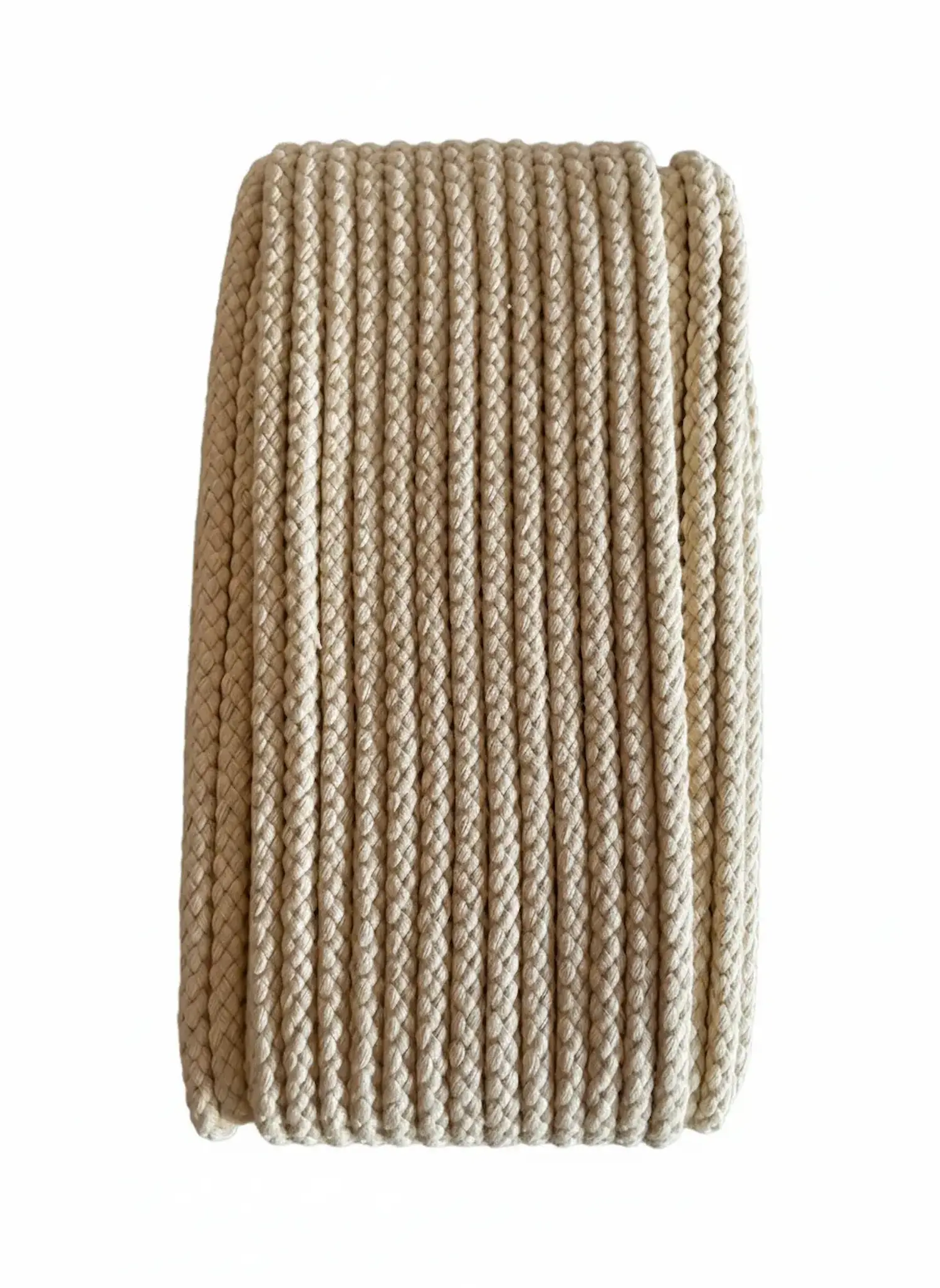 Geflochtene Baumwollkordel in Beige mit 1cm Durchmesser auf Spule gewickelt als Meterware
