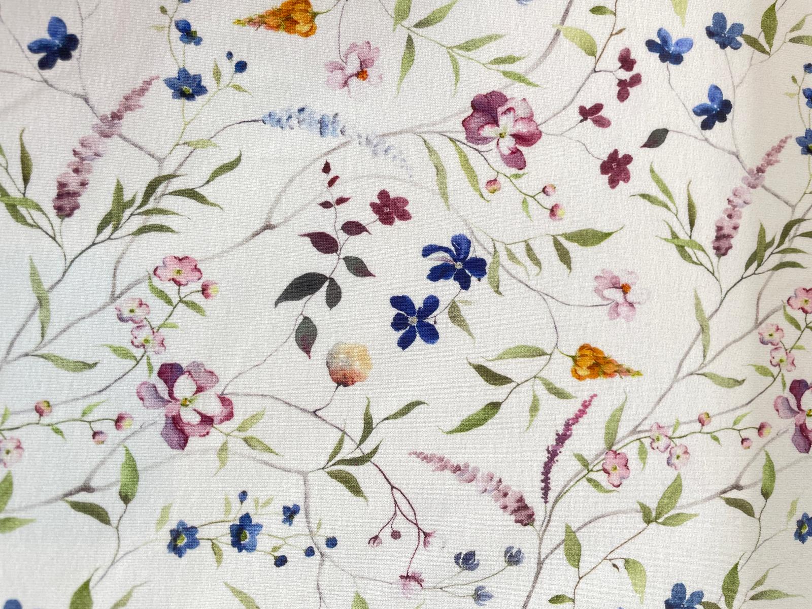French Terry cremefarben floral mit Blumenmuster