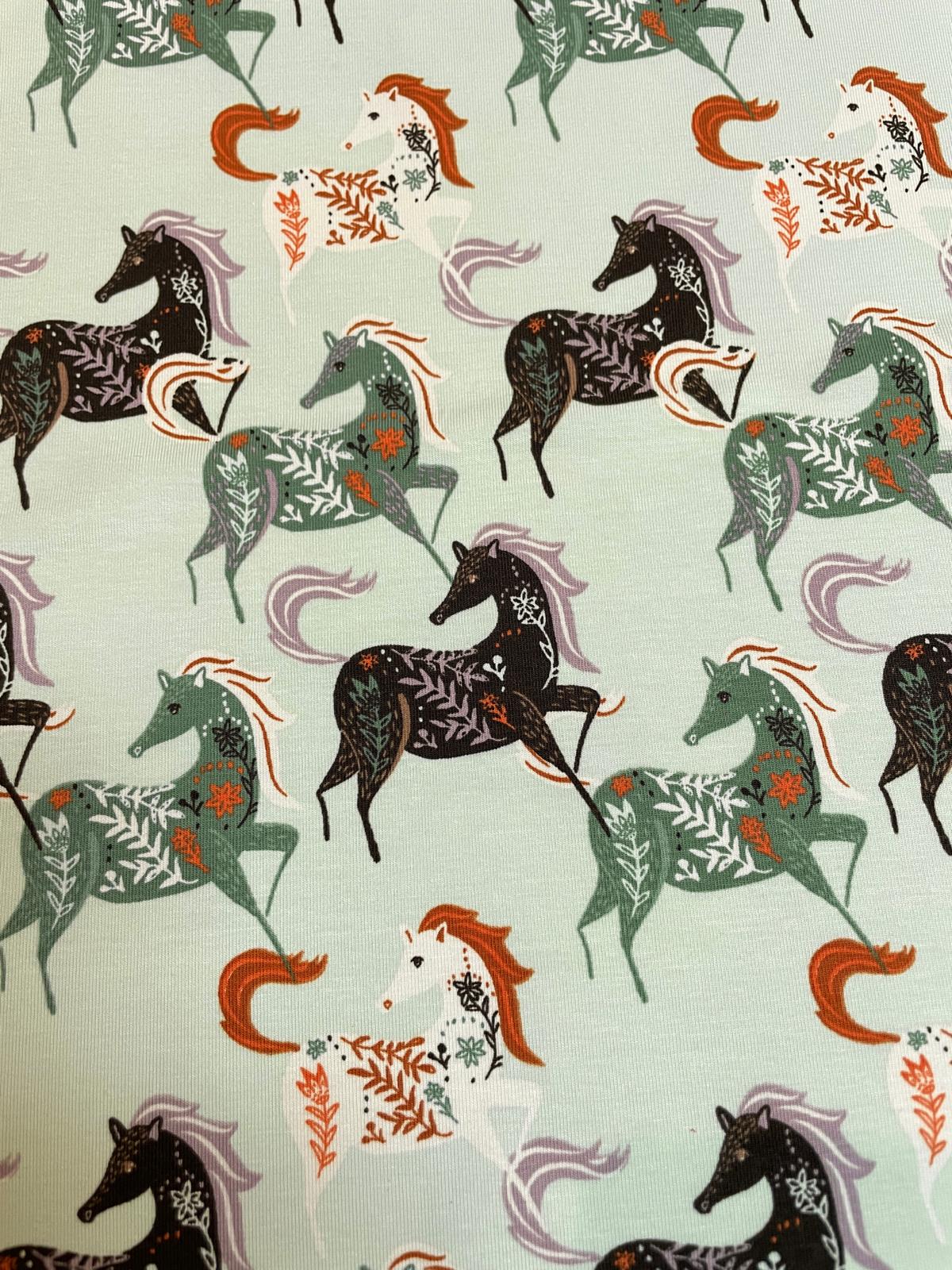 Jersey "Boho Horse" mint mit Pferden