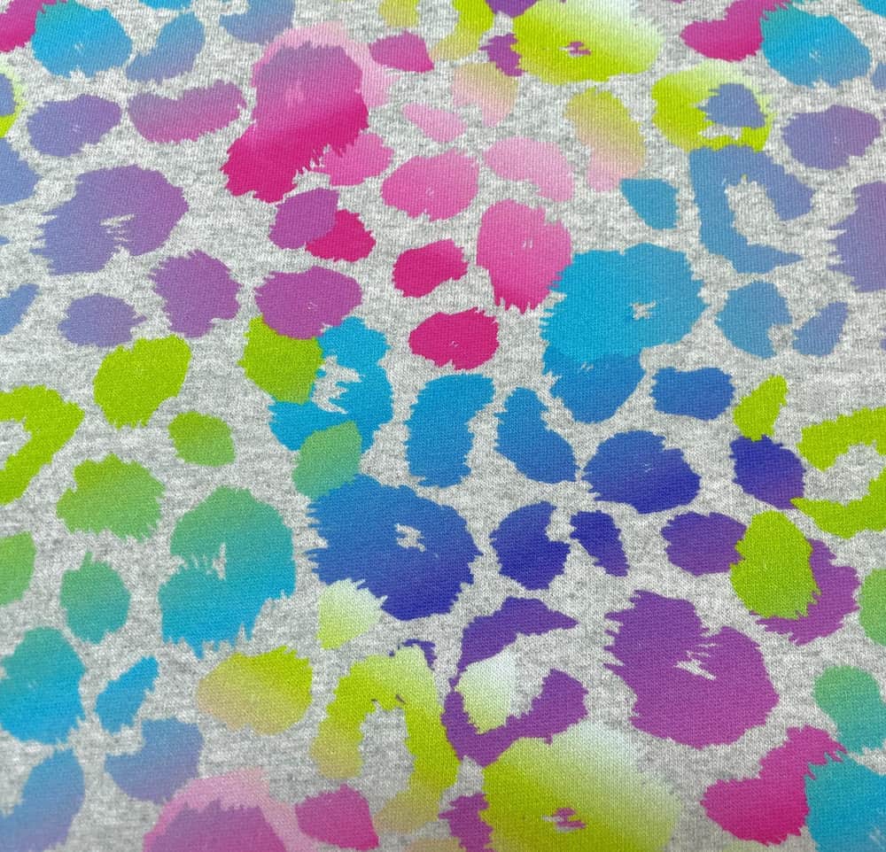Alpenfleece "Leopard Rainbow"grau pink türkis Animal Print