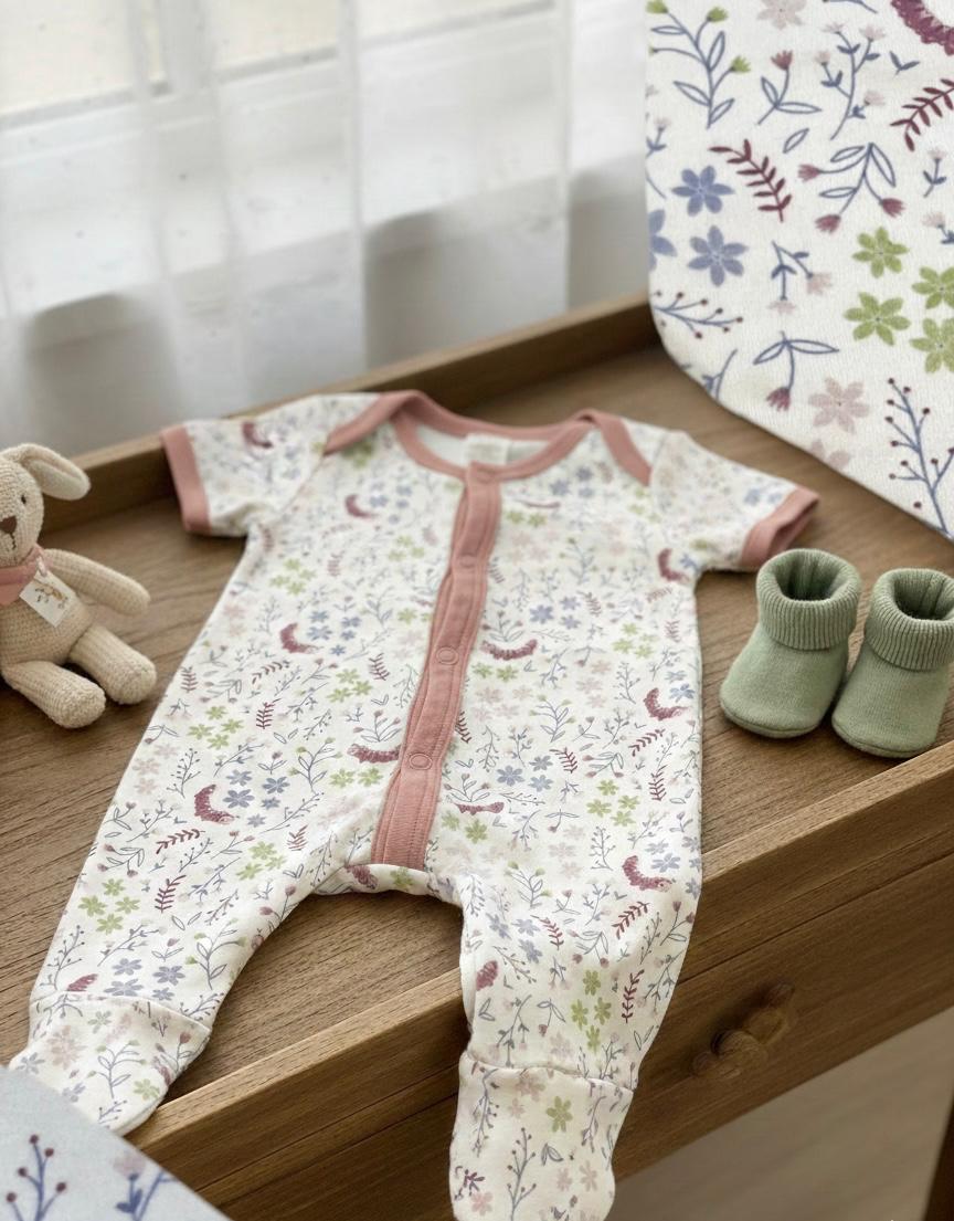 Jersey "Little Caterpillar" cremefarben  mit Raupenimmersatt