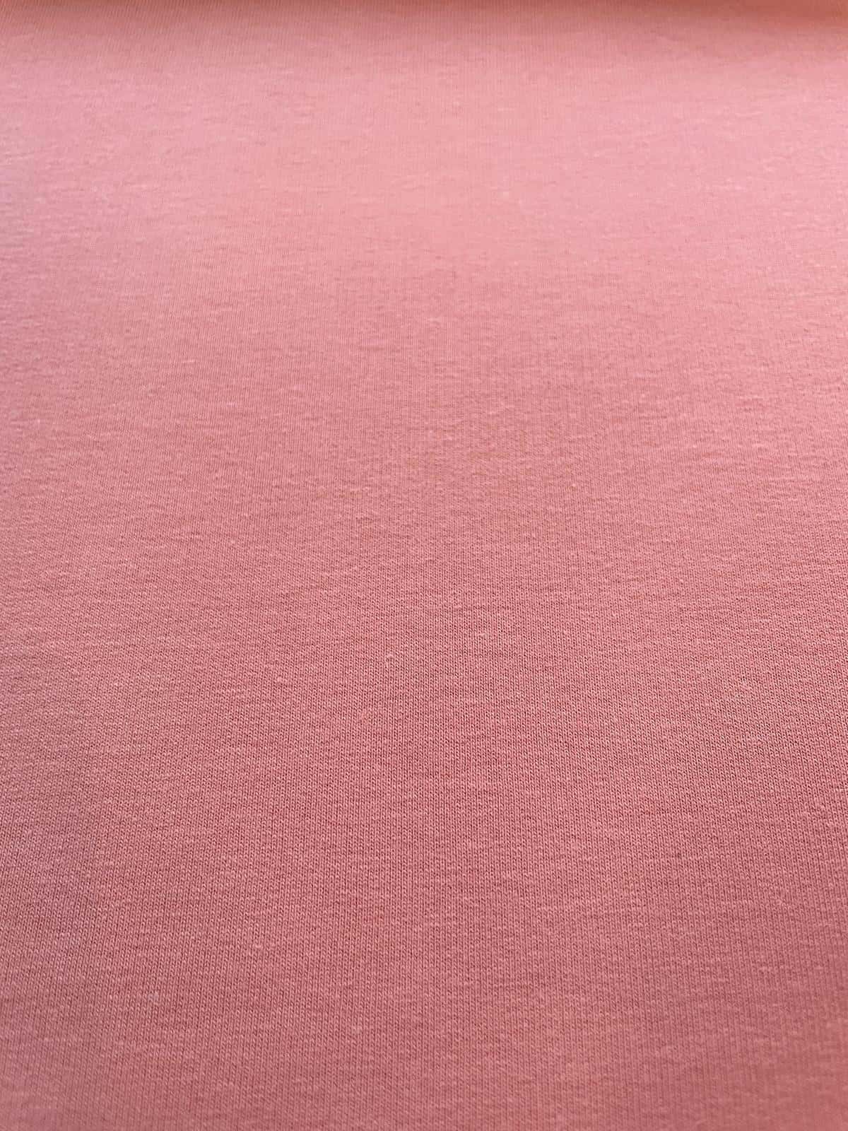 Hochwertiger Sweatstoff als Meterware in einem warmen Terracotta-Farbton (Dark Salmon), ein idealer, weicher Stoff für gemütliche Hoodies, Pullover und bequeme Freizeitmode