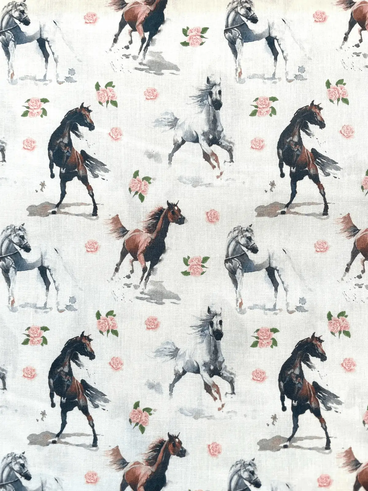  Baumwoll-Webware"Wild Roses & Horses" – Pferde weiss /rosa 