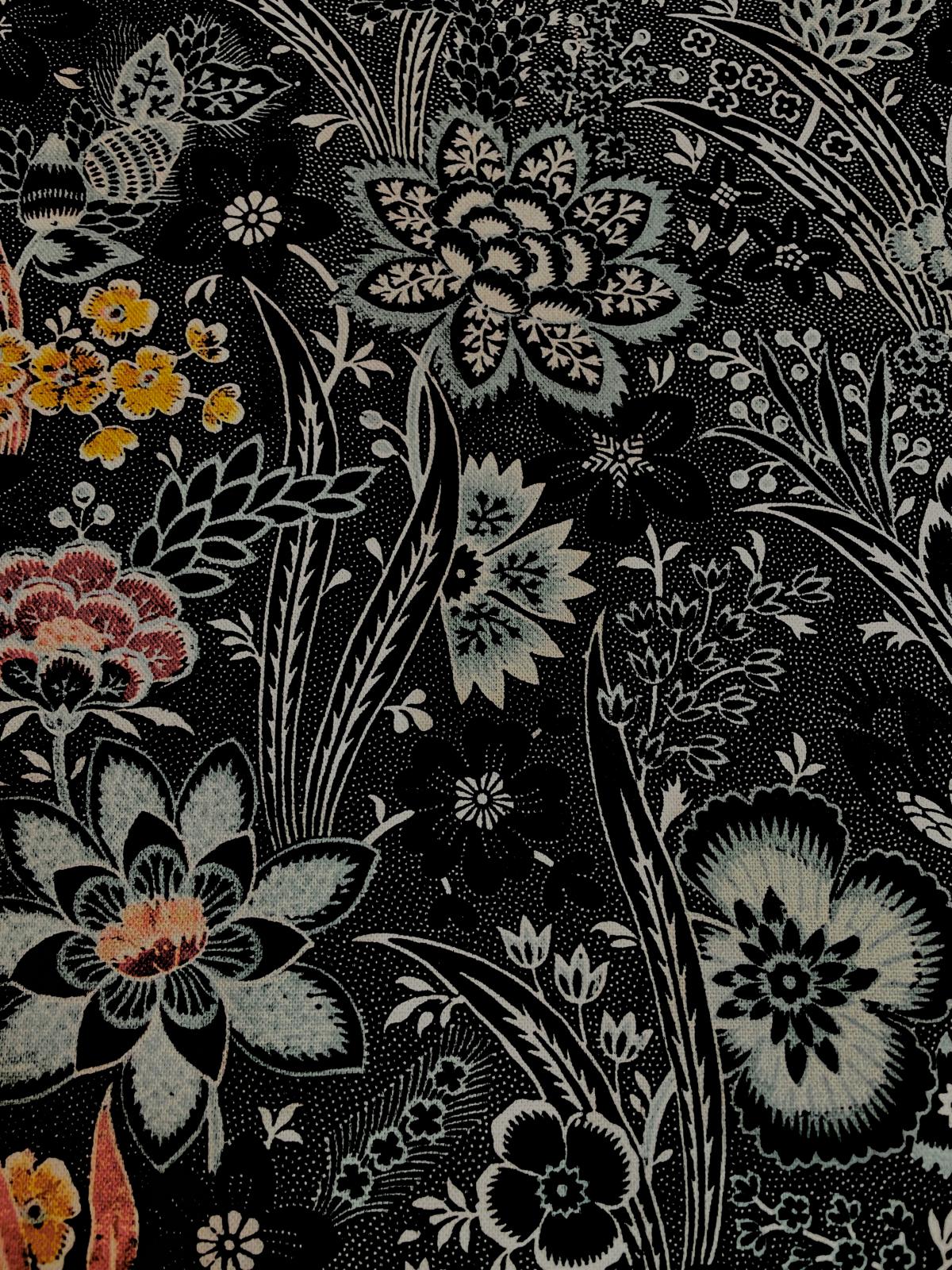 Deko Stoff anthrazit mit Blumenmuster