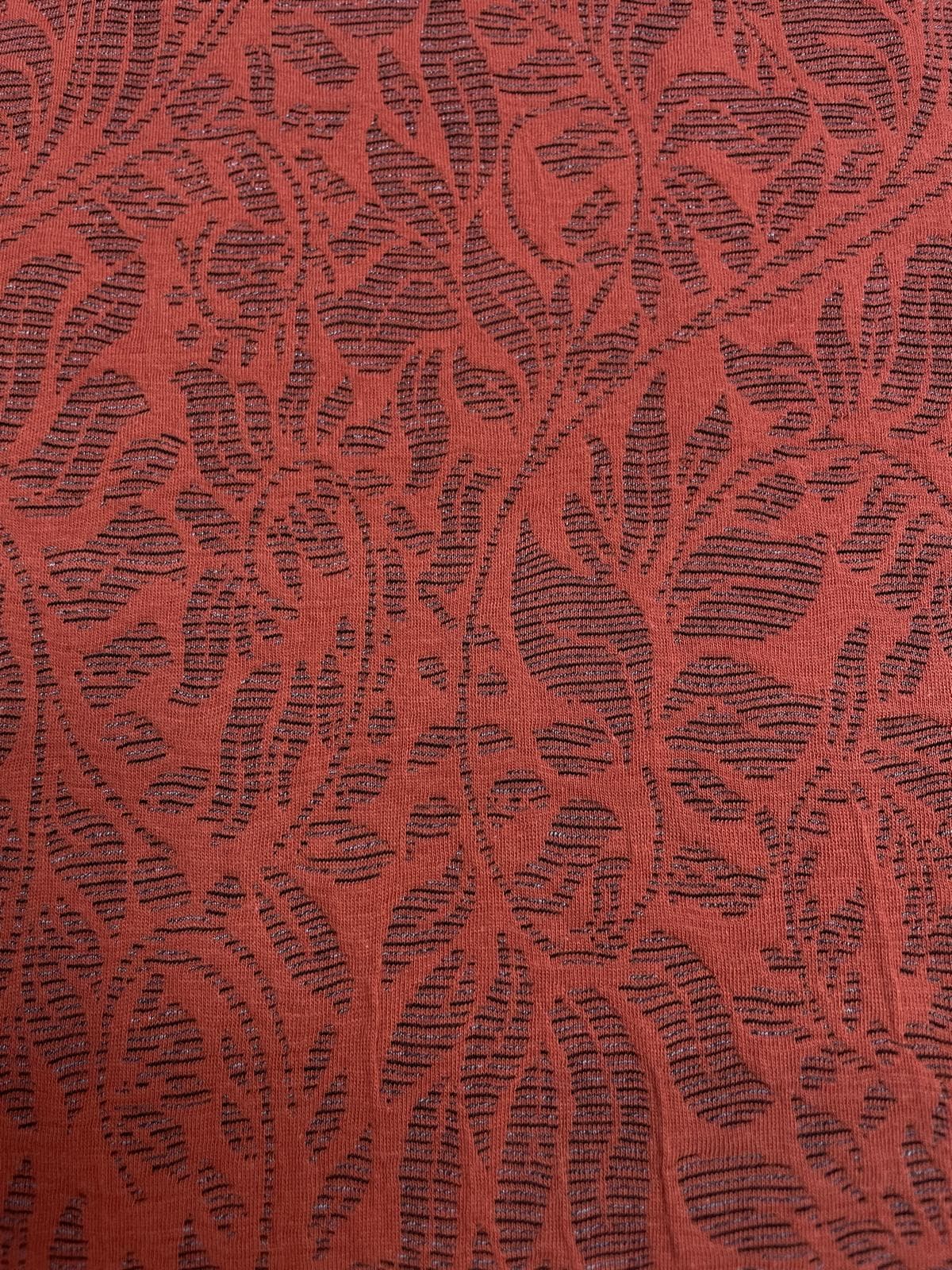 Jacquard rost mit Blütenmuster Jacquard rost mit Blütenmuster