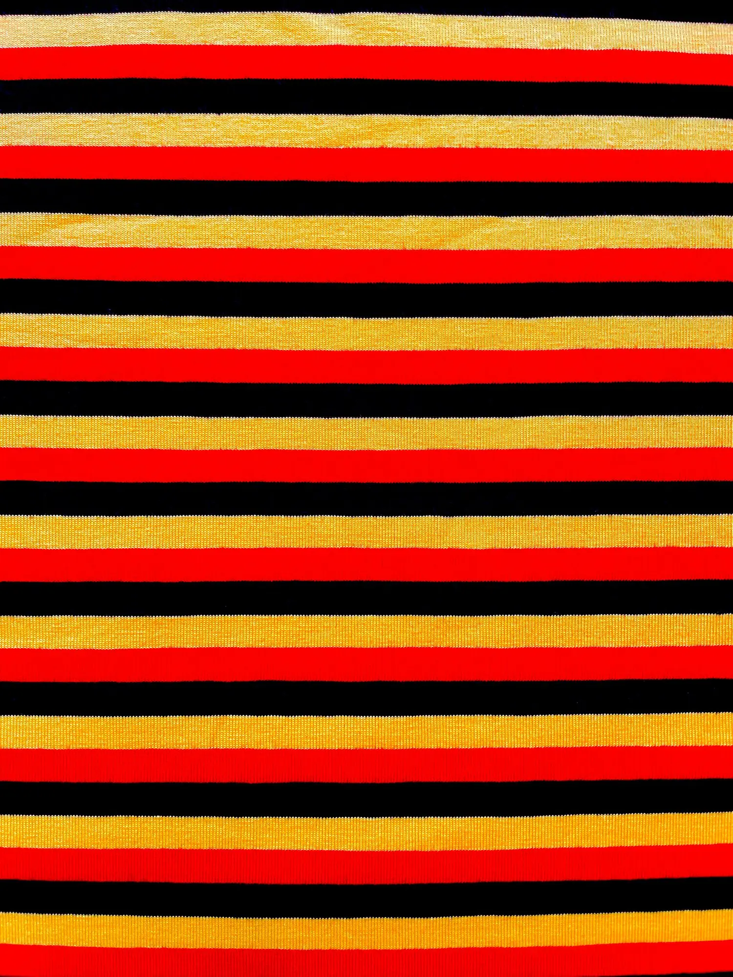 Baumwolljersey WM-Edition – Streifen in Schwarz, Rot & Gold Baumwolljersey WM-Edition – Streifen in Schwarz, Rot & Gold