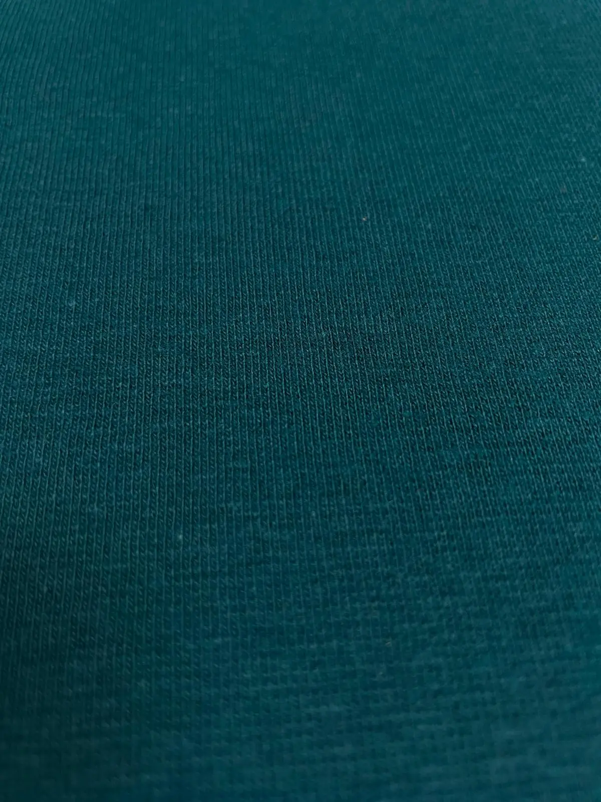 Hochwertiger Bündchenstoff in Petrol, feingerippte Struktur, elastische Meterware für Abschlüsse an Pullovern, Hosen und Hoodies.